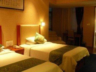 Fortune Hotel 4*
